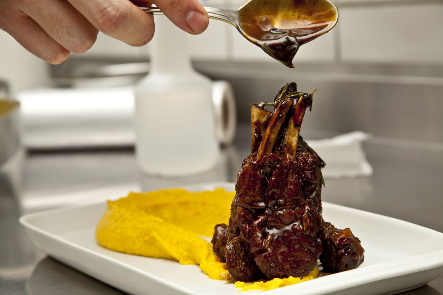Carré de Cordeiro - um c corte preferido dos chef's de cozinha e amantes da gastronmia